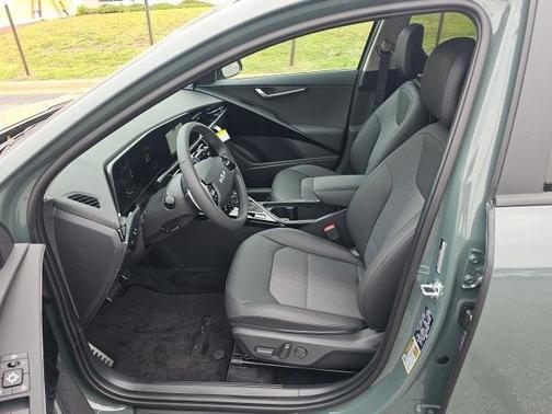 2025 Kia Niro EX Touring