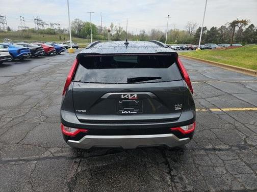 2025 Kia Niro EX Touring