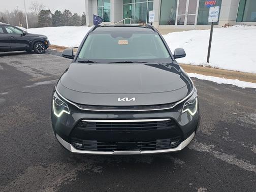 2024 Kia Niro EX TOURING