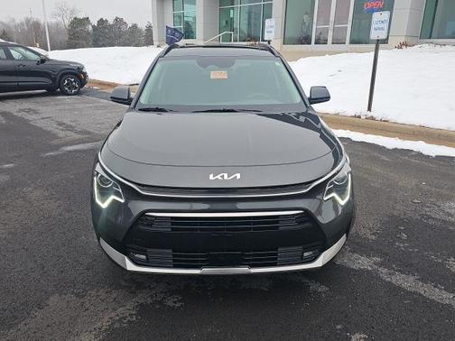 2024 Kia Niro EX Touring
