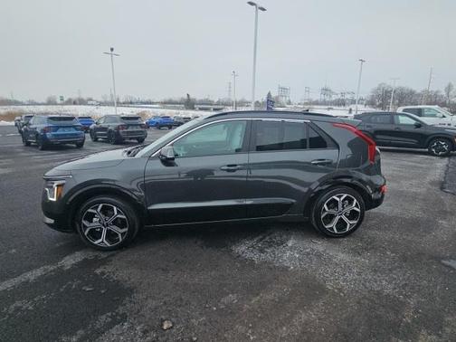 2024 Kia Niro EX Touring