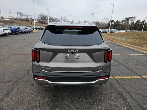2025 Kia Sorento Hybrid EX