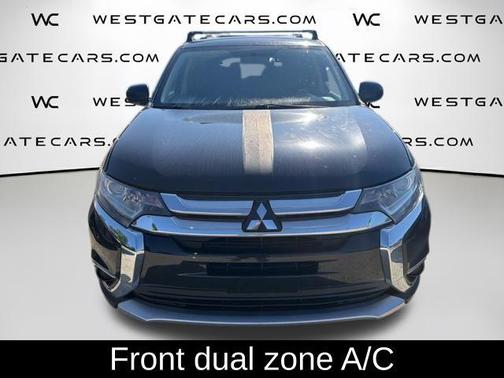 Labrador Black Metallic 2018 Mitsubishi Outlander ES