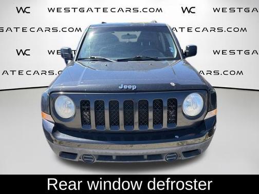 Brilliant Black Crystal Pearlcoat 2011 Jeep Patriot Sport