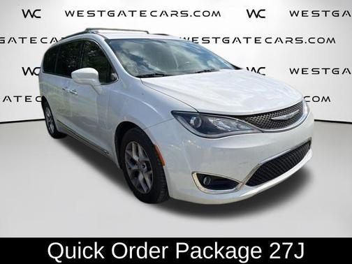 Bright White Clearcoat 2018 Chrysler Pacifica Touring-L Plus