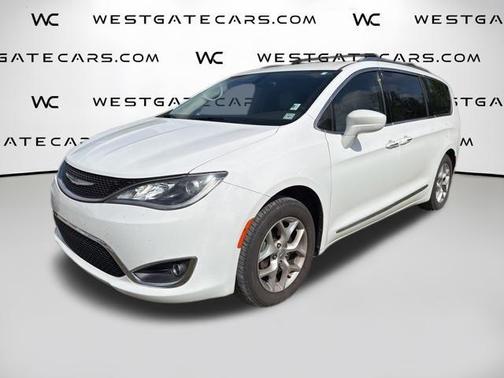 Bright White Clearcoat 2018 Chrysler Pacifica Touring-L Plus