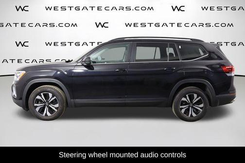 Deep Black Pearl Effect 2026 Volkswagen Atlas 2.0T SE
