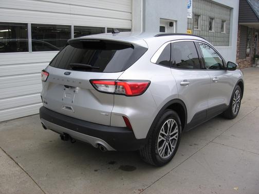 SILVER 2020 Ford Escape SEL