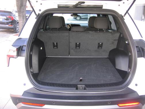 WHITE 2025 Chevrolet Equinox LT