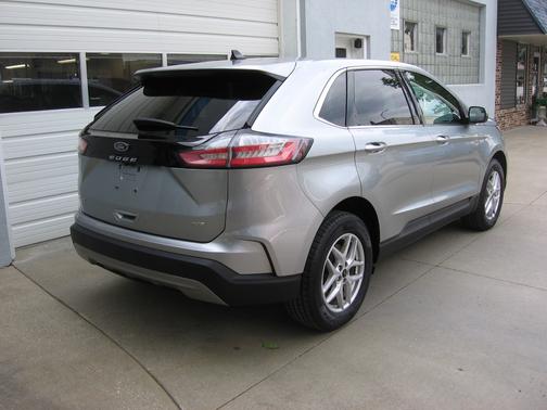 SILVER 2024 Ford Edge SEL