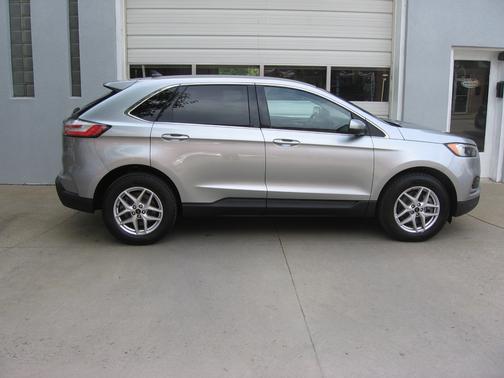 SILVER 2024 Ford Edge SEL