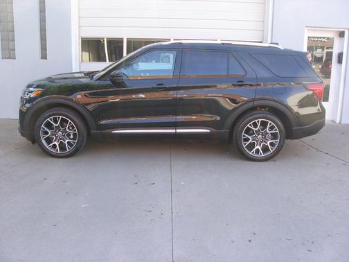 BLACK 2025 Ford Explorer Platinum 4WD