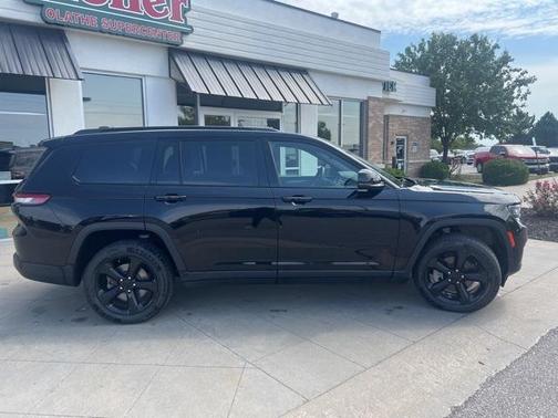 2021 Jeep Grand Cherokee L Laredo