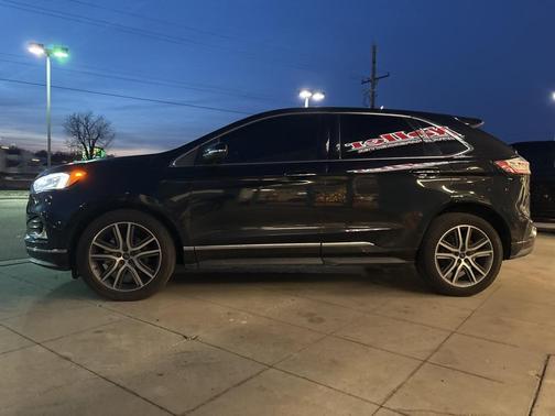 2019 Ford Edge Titanium