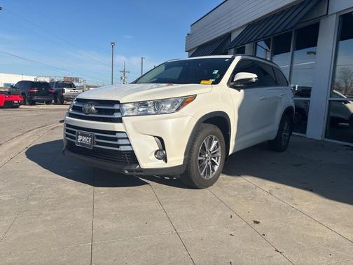2017 Toyota Highlander XLE