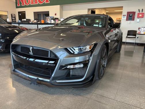 2021 Ford Shelby GT500 Base