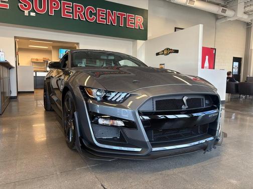 2021 Ford Shelby GT500 Base