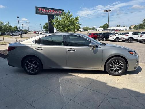 2017 Lexus ES 350 Base