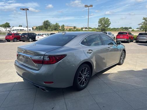 2017 Lexus ES 350 Base