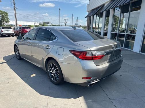 2017 Lexus ES 350 Base