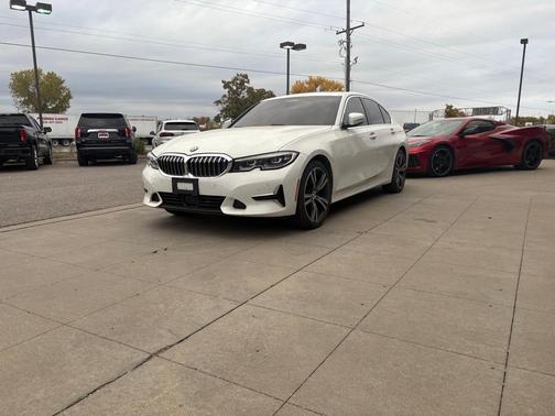 2019 BMW 330 i xDrive