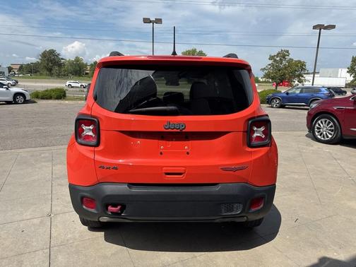 2020 Jeep Renegade Trailhawk