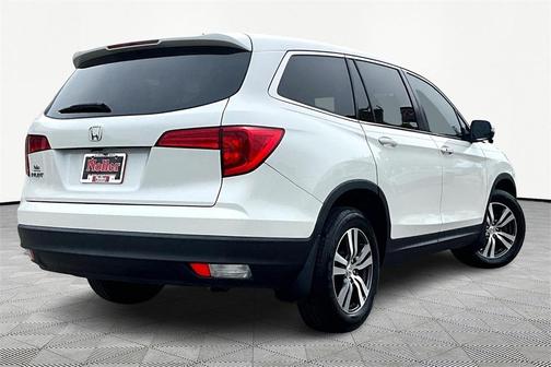 2017 Honda Pilot EX
