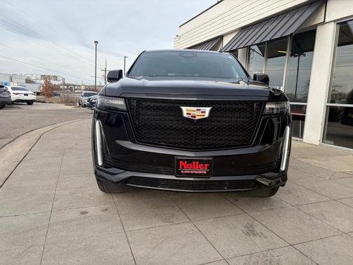 2024 Cadillac Escalade Sport