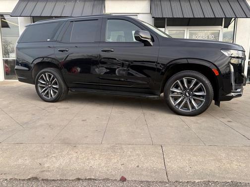 2024 Cadillac Escalade Sport