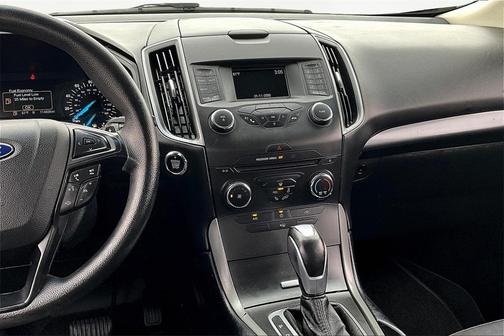 2017 Ford Edge SE