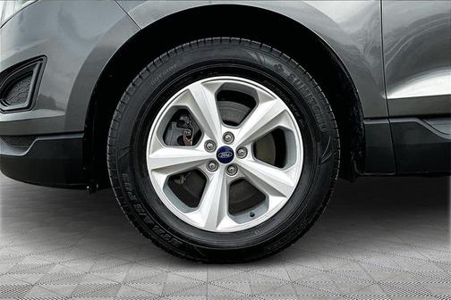 2017 Ford Edge SE