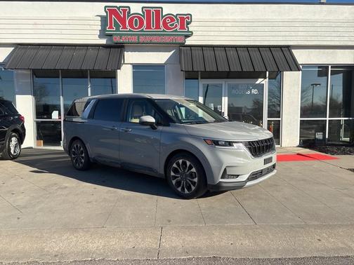 2024 Kia Carnival EX