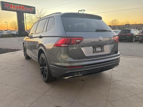 2021 Volkswagen Tiguan 2.0T SE R-Line Black