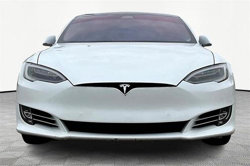 2020 Tesla Model S Performance
