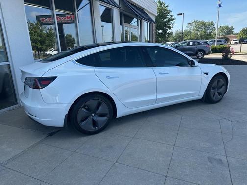 2020 Tesla Model 3 Standard Range Plus