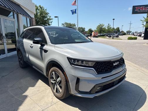 2022 Kia Sorento EX