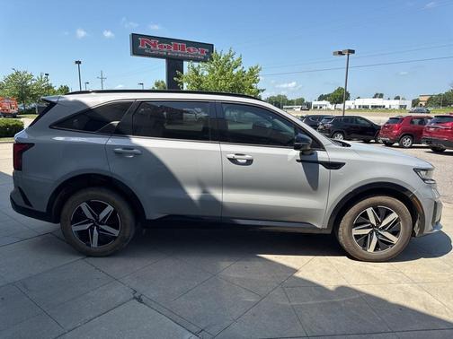 2022 Kia Sorento EX