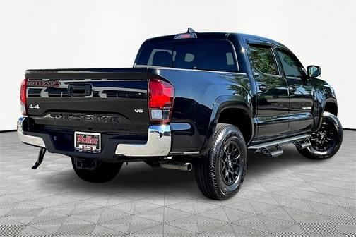 2022 Toyota Tacoma SR5