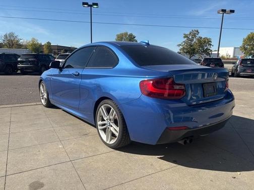 2016 BMW 228 i