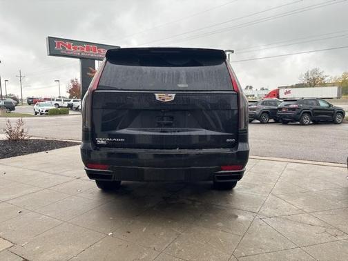 2022 Cadillac Escalade ESV Sport Platinum