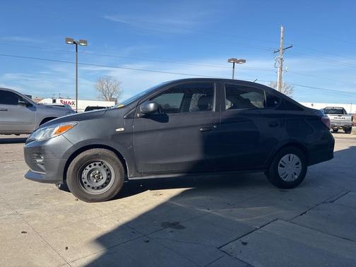 2024 Mitsubishi Mirage G4 ES