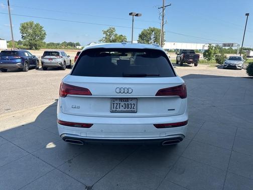 2023 Audi Q5 45 S line quattro Premium