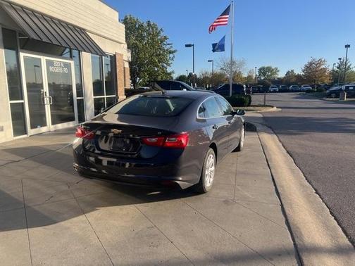 2025 Chevrolet Malibu LT