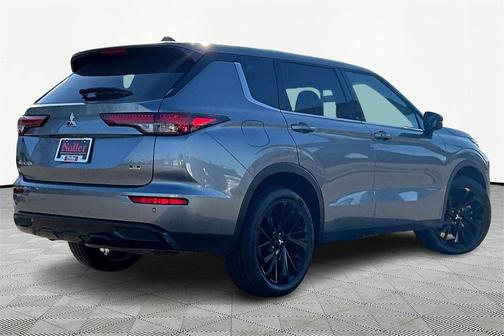 2024 Mitsubishi Outlander SE Black Edition