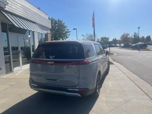 2024 Kia Carnival EX