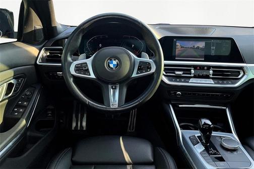 2022 BMW 330 i xDrive