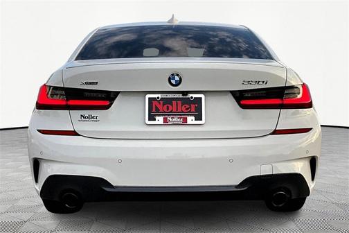 2022 BMW 330 i xDrive