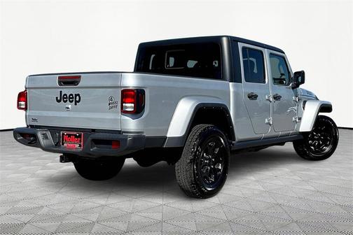 2022 Jeep Gladiator Sport