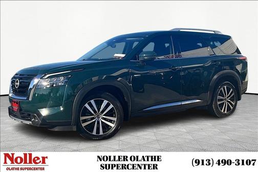2023 Nissan Pathfinder Platinum