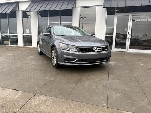 2016 Volkswagen Passat 1.8T R-Line w/ Comfort